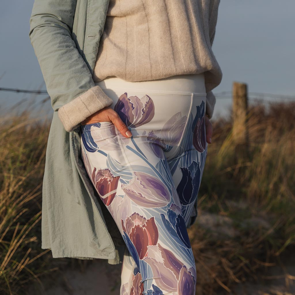 Deep Tulip Leggings