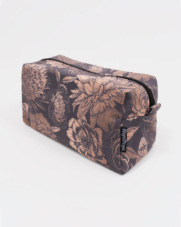 Anna Noctora Toiletry Bag