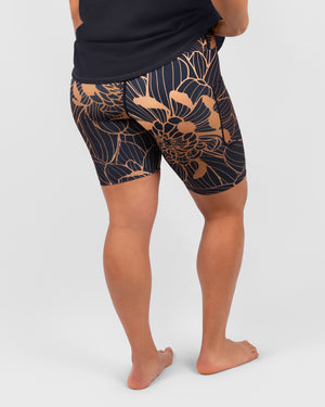 Model 5'4" | Size S