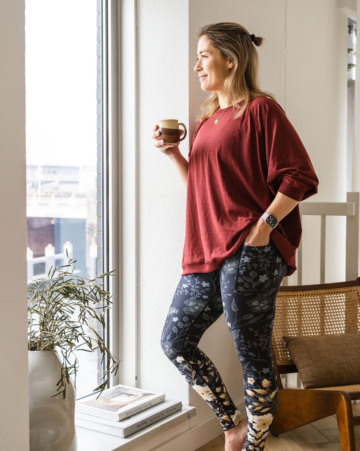 Signature Elegant Floral Leggings