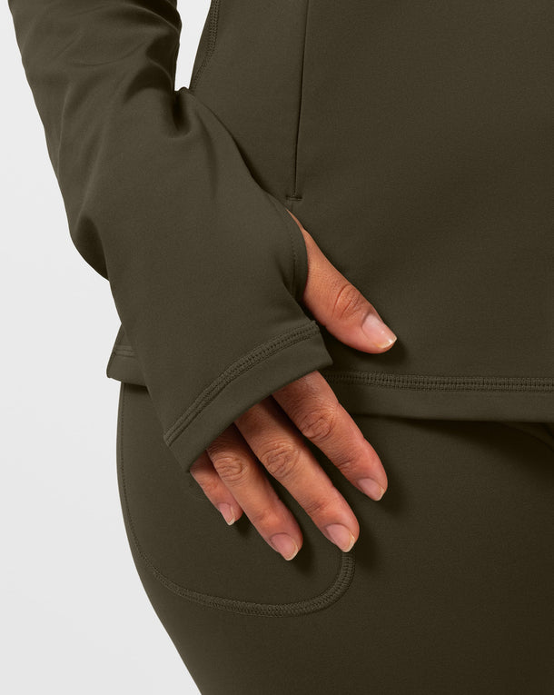 Model 5'4" | Size S