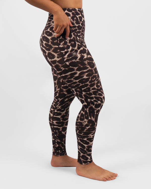 Model 5'4" | Size S