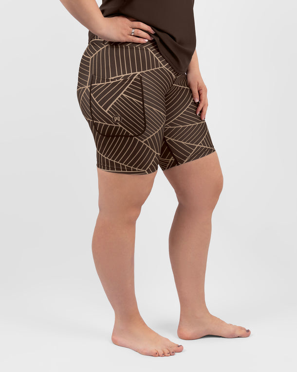 Model 5'9" | Size M