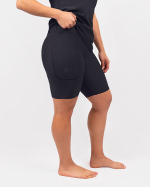 Model 5'4" | Size S