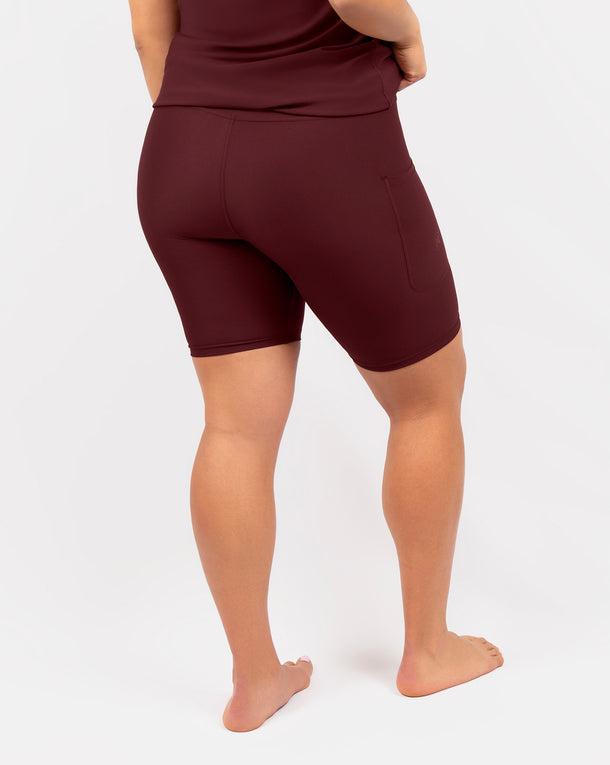 Model 5'4" | Size S