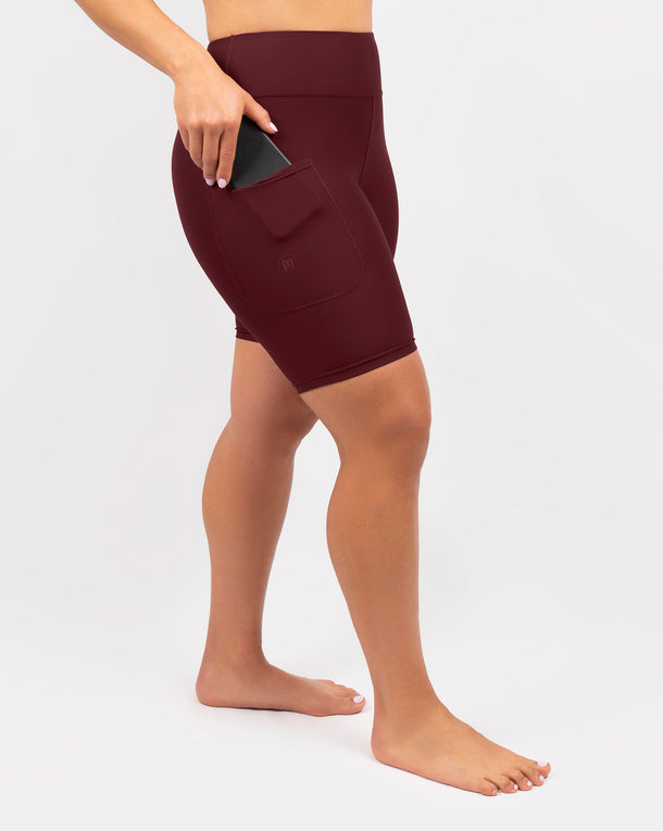 Model 5'4" | Size S
