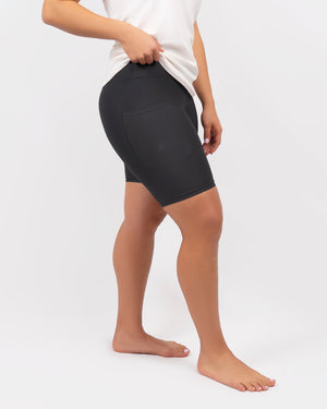 Model 5'4" | Size S