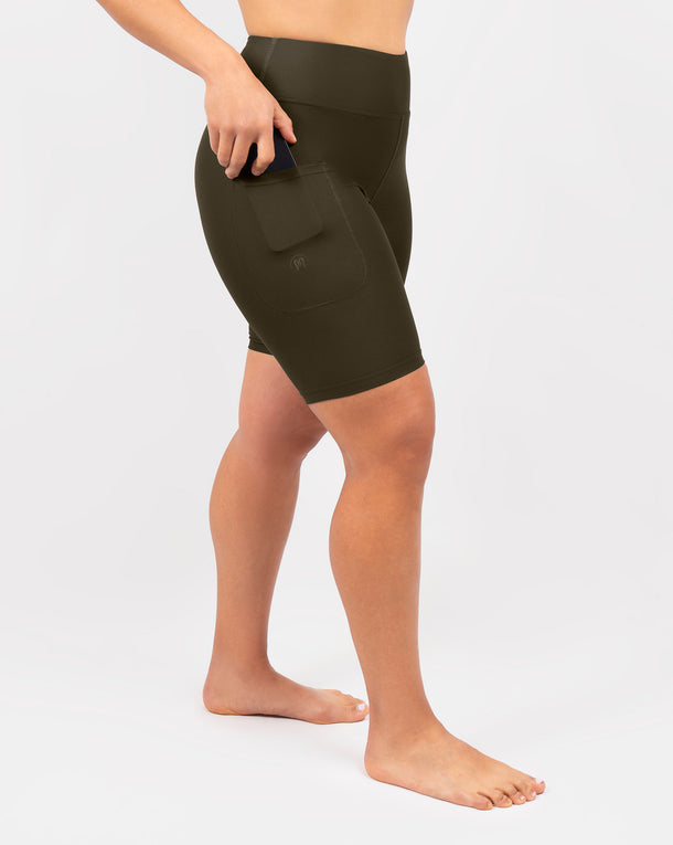 Model 5'4" | Size S