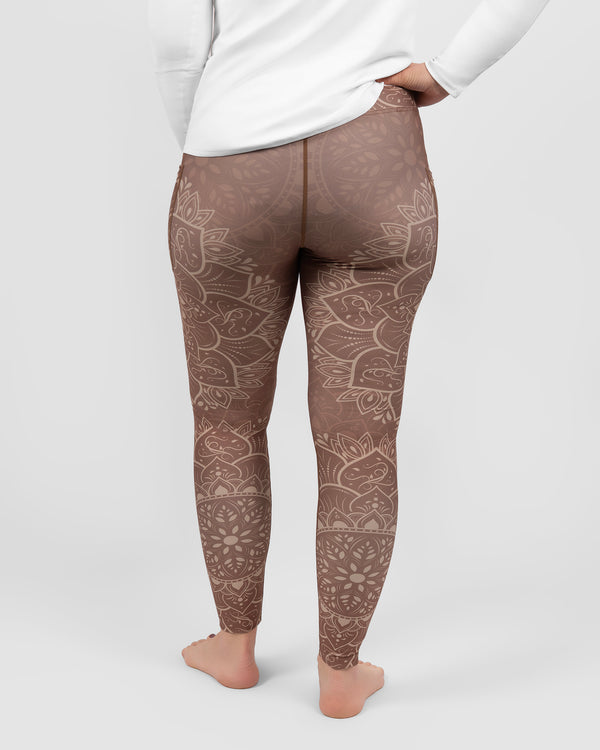 Model 5'9" | Size M