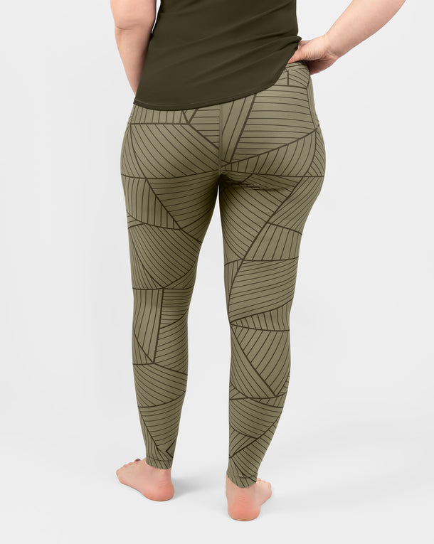 Model 5'9" | Size M