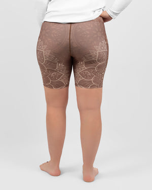 Model 5'9" | Size M