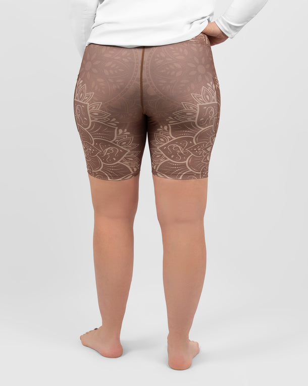 Model 5'9" | Size M
