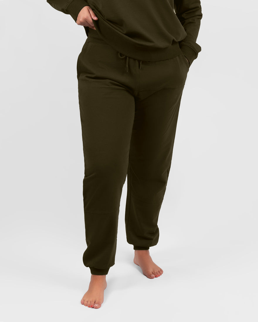 Model 5'5" | Size M