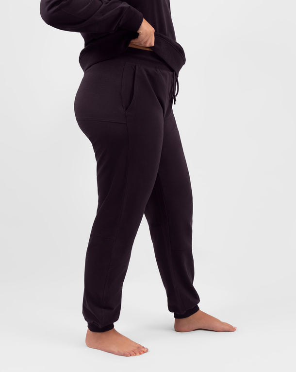 Model 5'5" | Size M