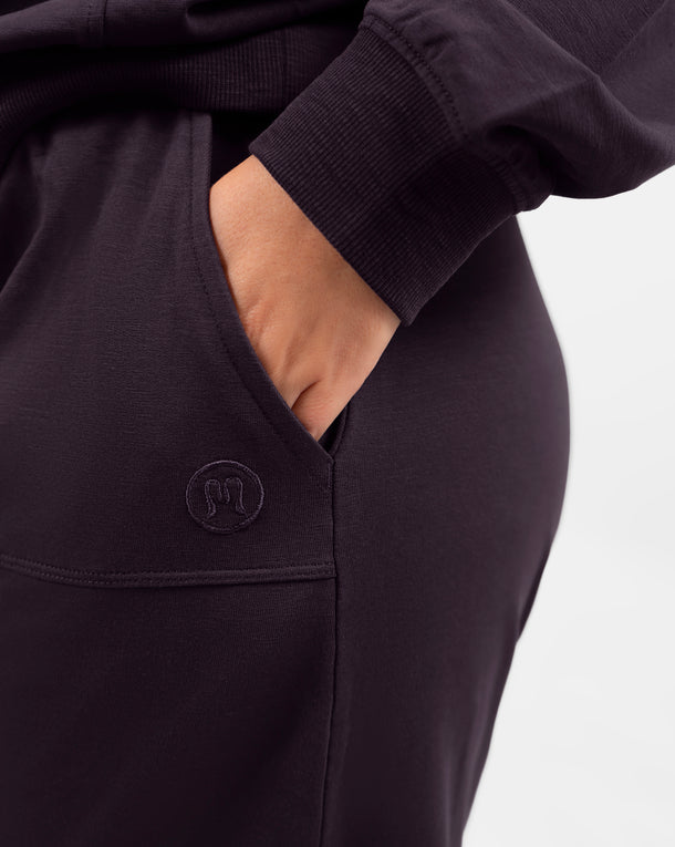 Model 5'5" | Size M