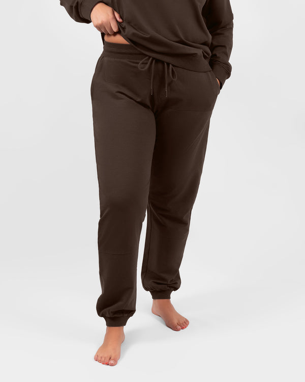 Model 5'5" | Size M