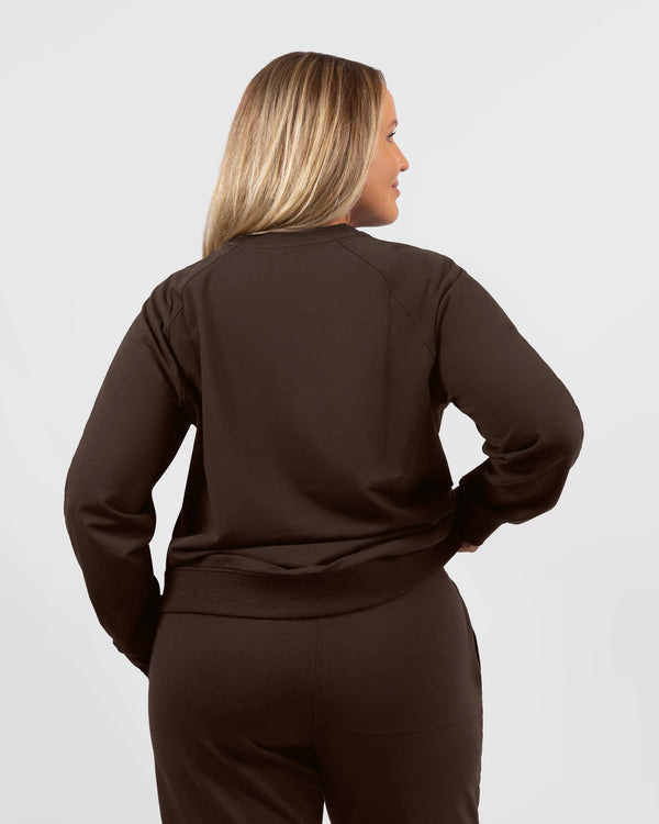 Model 5'5" | Size M