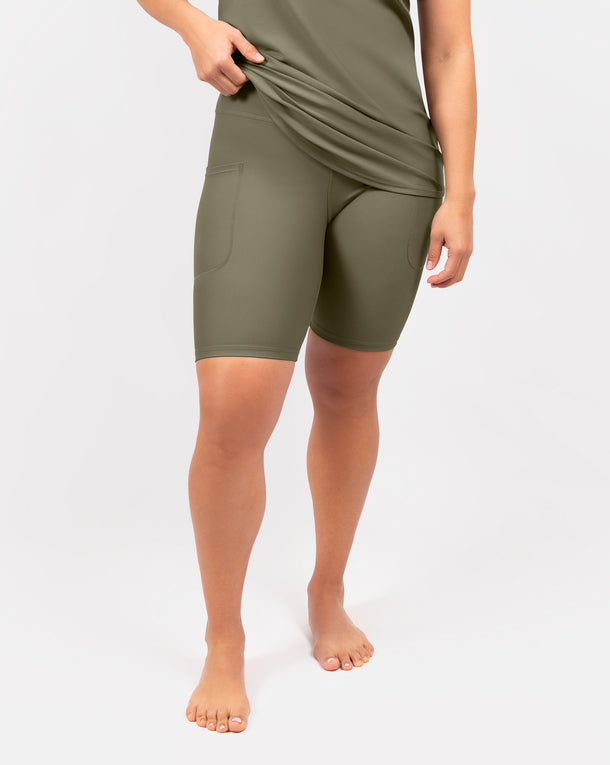Model 5'4" | Size S
