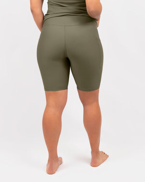 Model 5'4" | Size S