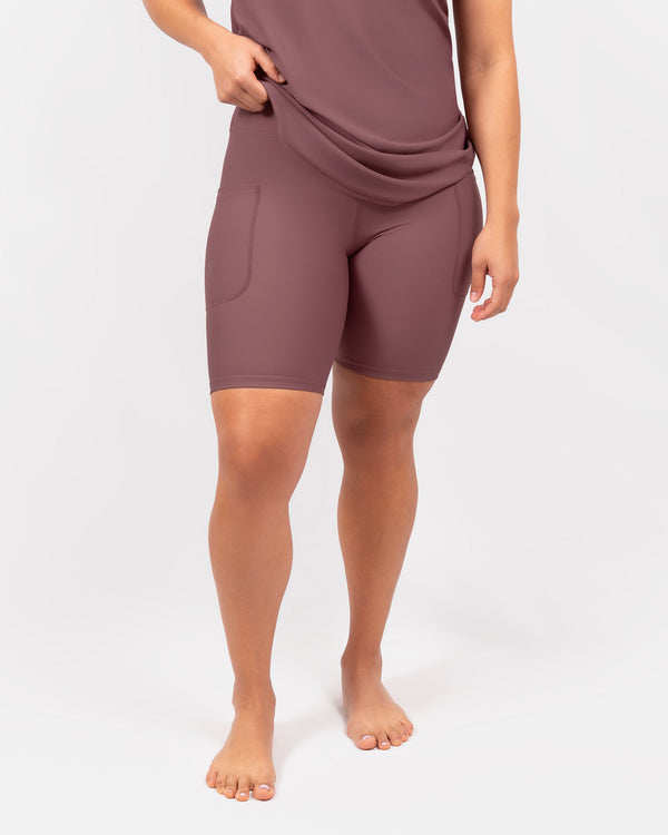 Model 5'4" | Size S