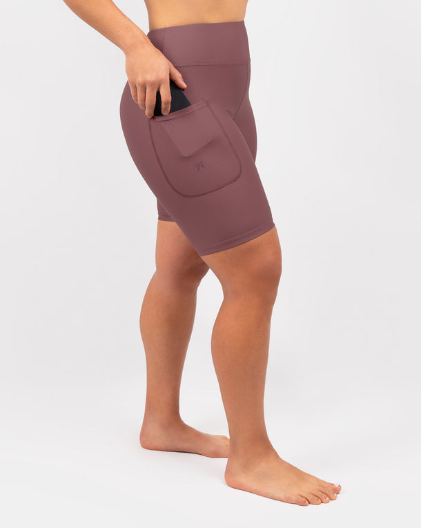 Model 5'4" | Size S