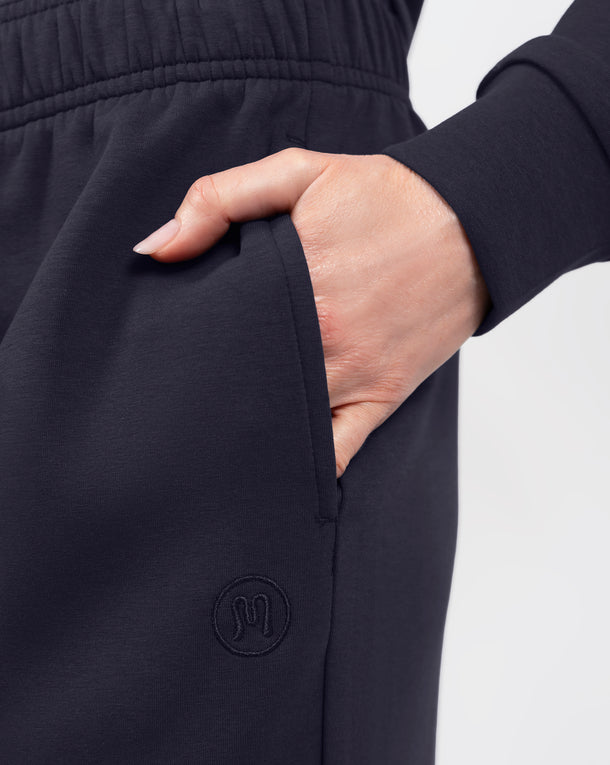 Model 5'9" | Size XS