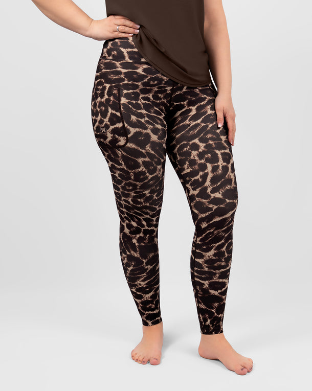 Model 5'9" | Size M
