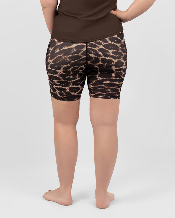 Model 5'9" | Size M