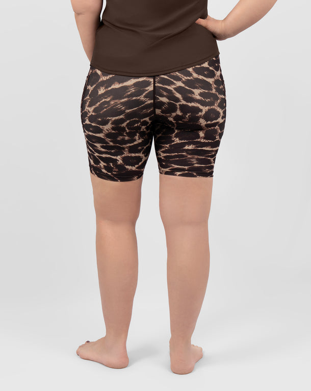Model 5'9" | Size M