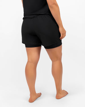 Model 5'4" | Size S 