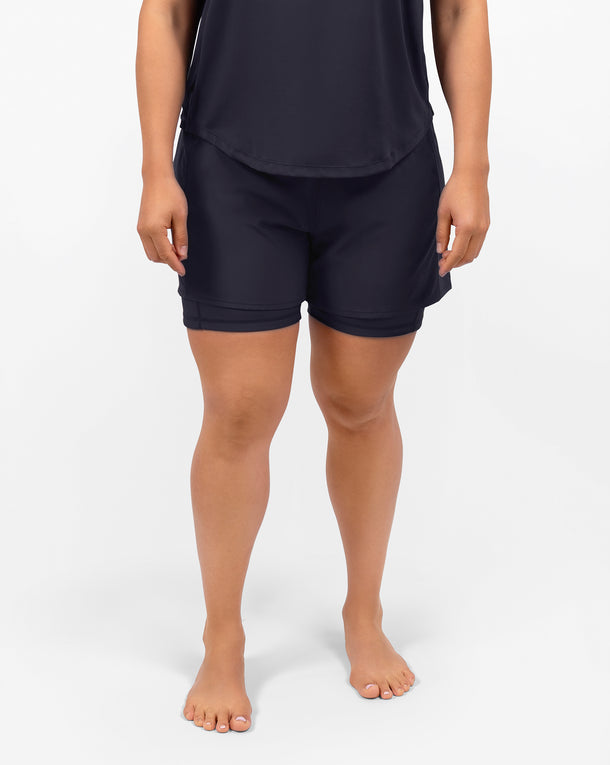 Model 5'4" | Size S 