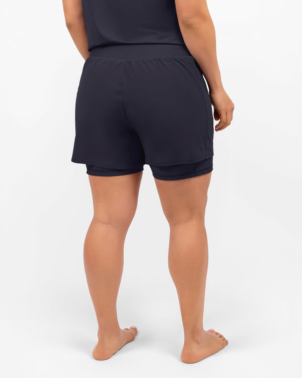 Model 5'4" | Size S 