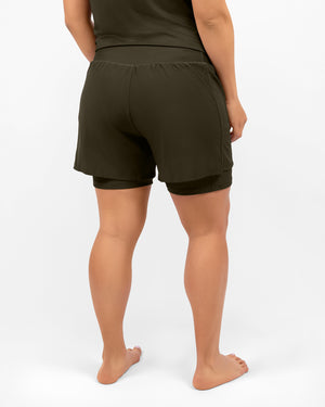 Model 5'4" | Size S 