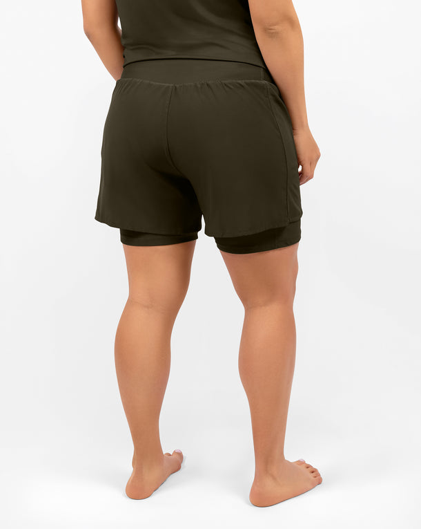 Model 5'4" | Size S 