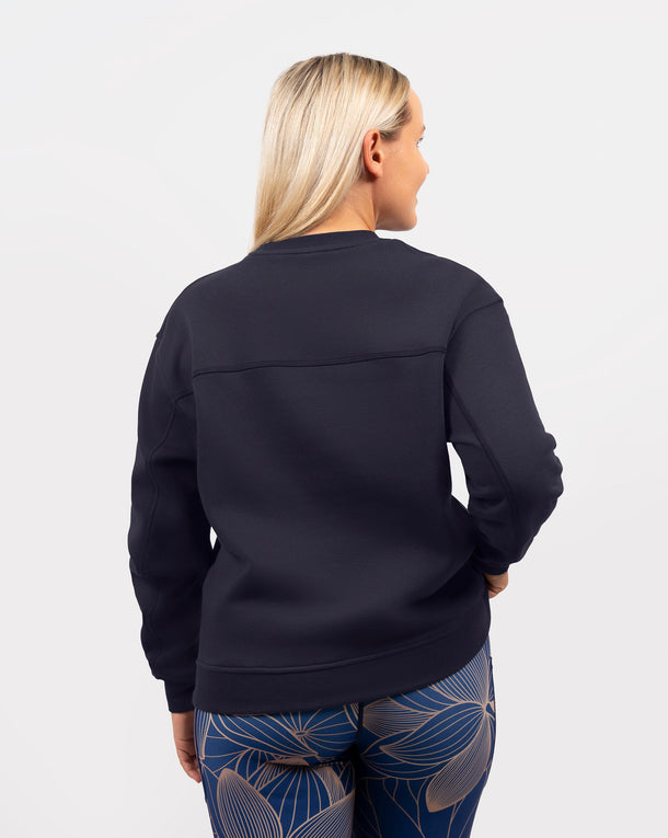 Model 5'5" | Size M