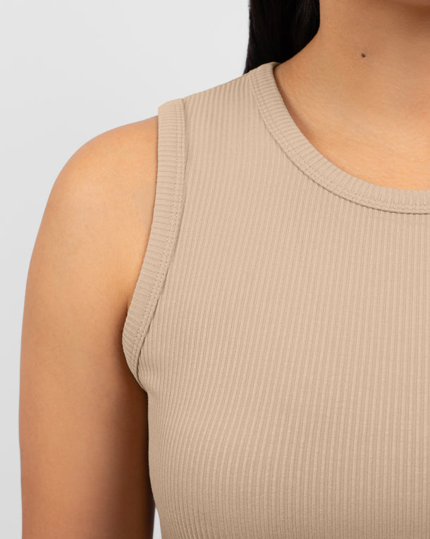 Model 5'4" | Size S