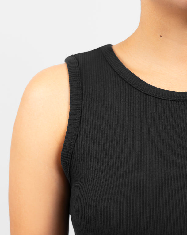 Model 5'4" | Size S