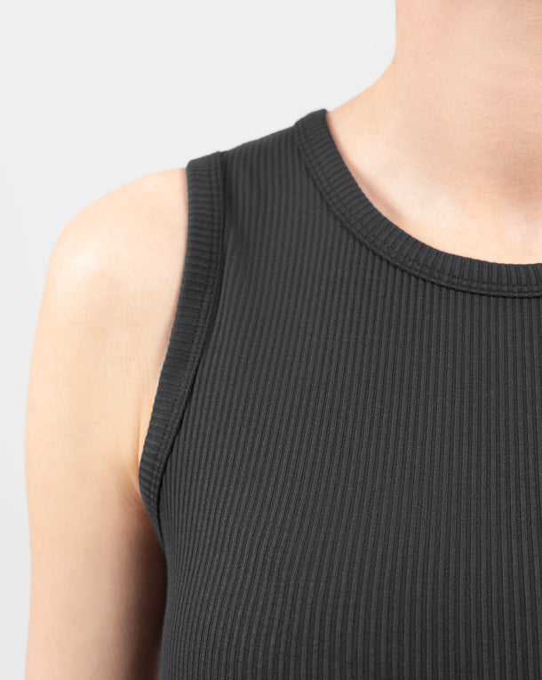 Model 5'9" | Size XS