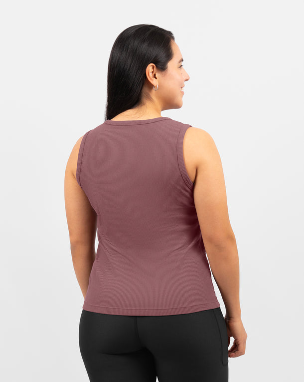 Model 5'4" | Size S
