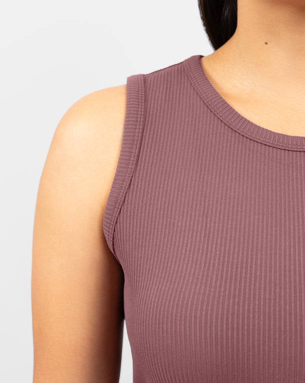 Model 5'4" | Size S