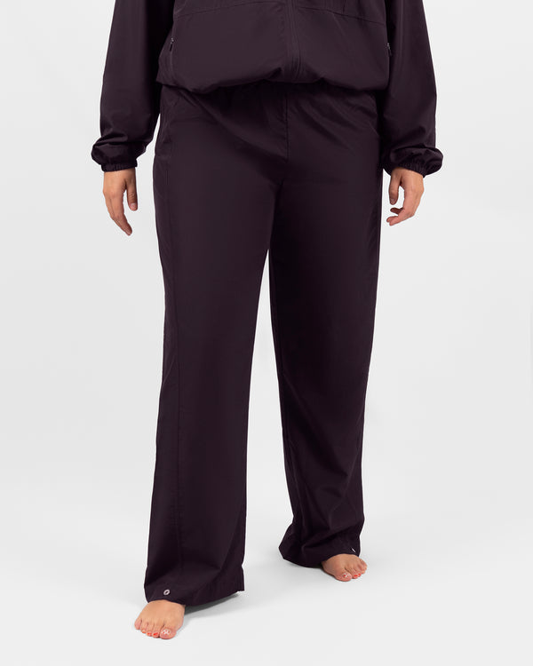 Model 5'5" | Size M