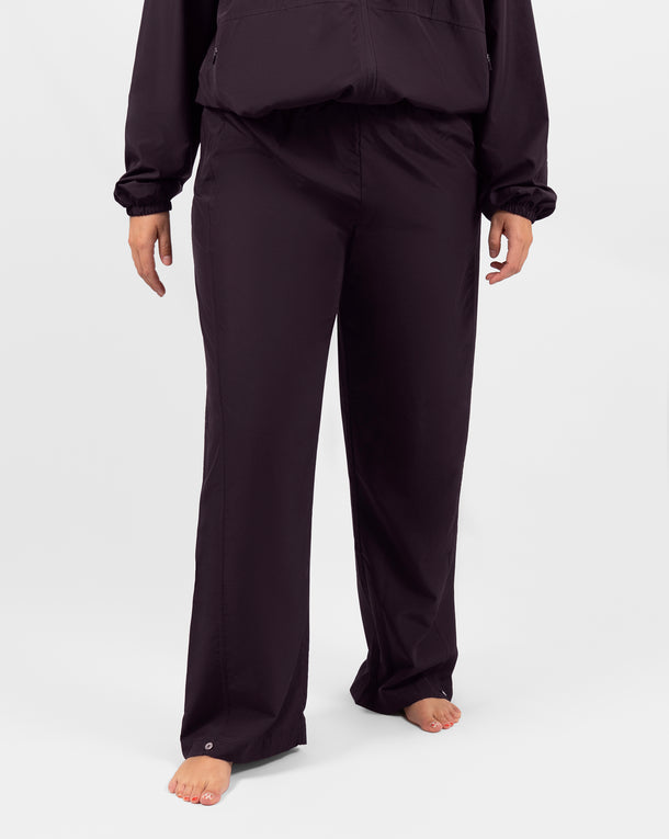 Model 5'5" | Size M