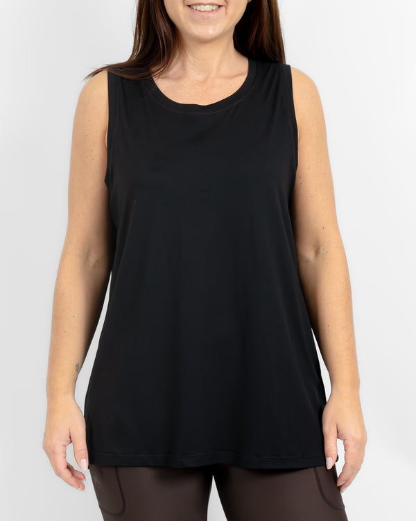Mira Oversized Black Top
