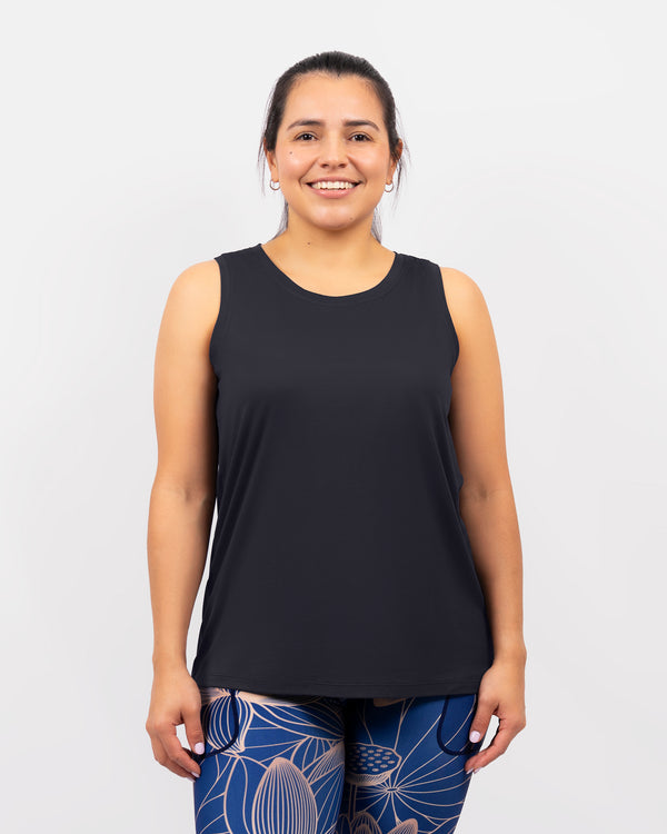 Model 5'4" | Size S