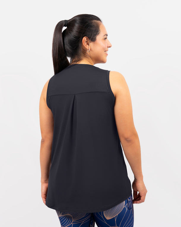 Model 5'4" | Size S
