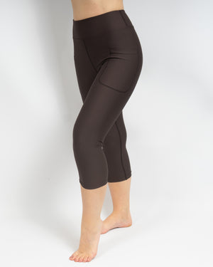 Signature Mocha Brown Capri
