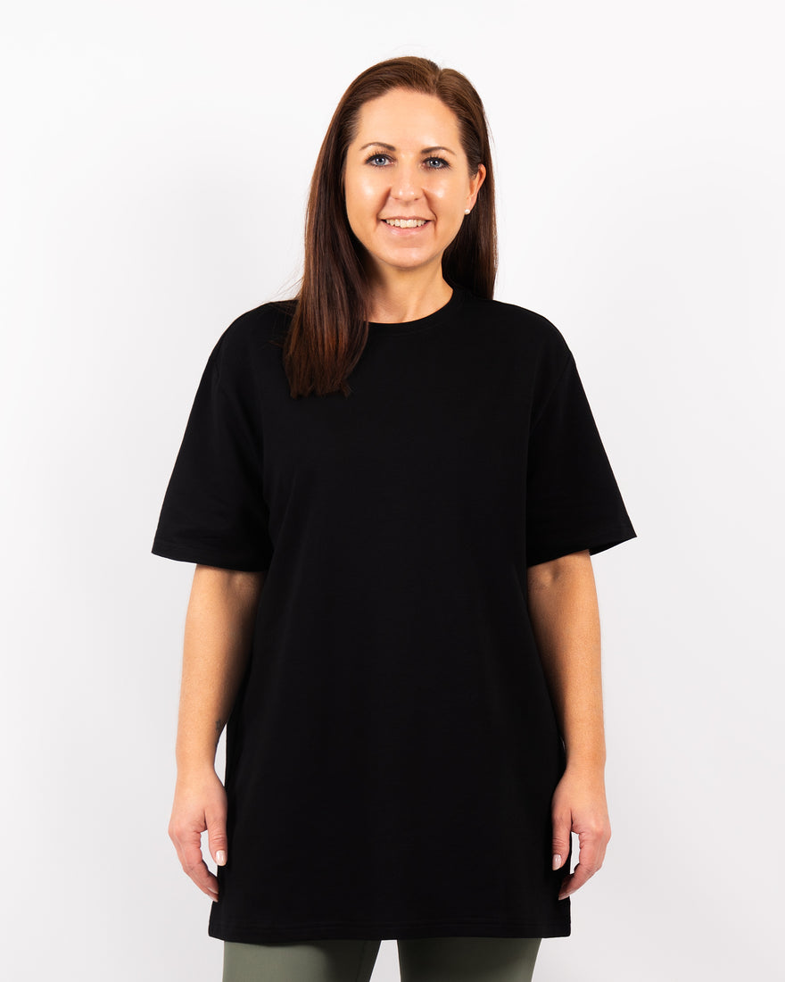Naomi Everyday Black Long T-Shirt