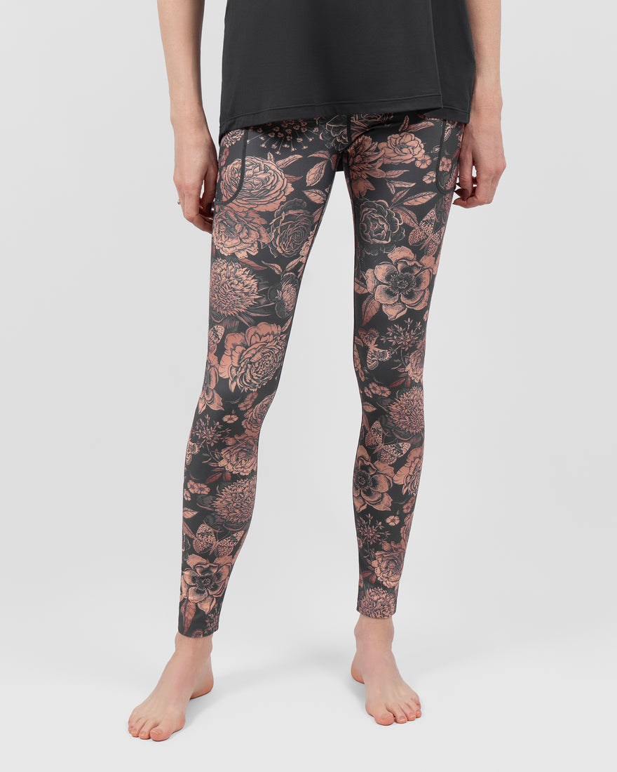 Model 5'9" | Size XS