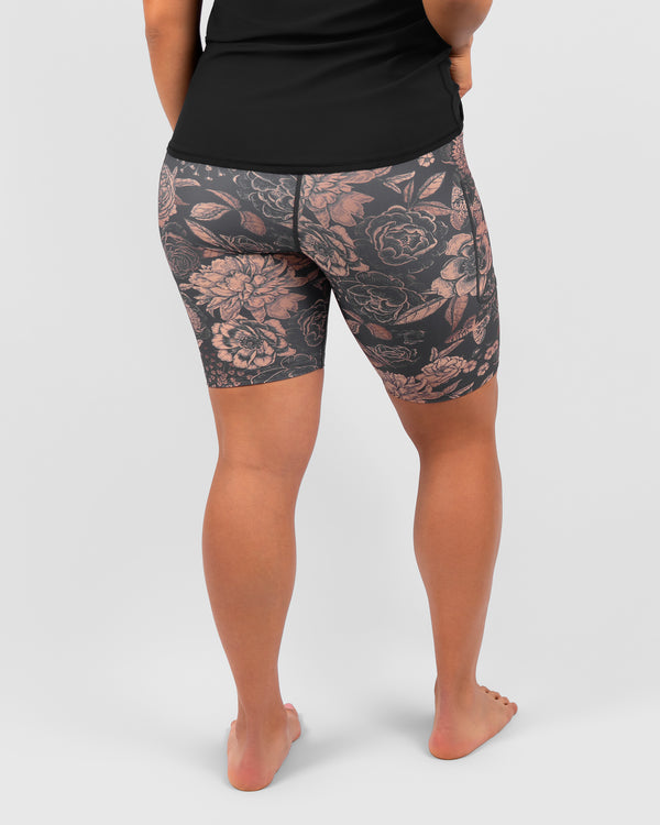 Model 5'4" | Size S