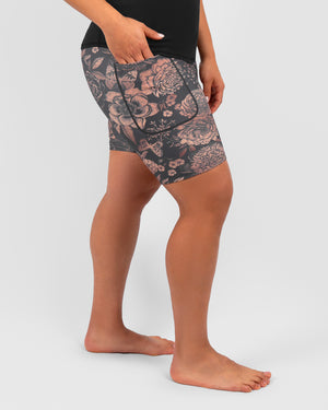 Model 5'4" | Size S